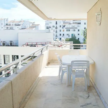 Center Puerto Banus -3 Bedrooms * ماربيا