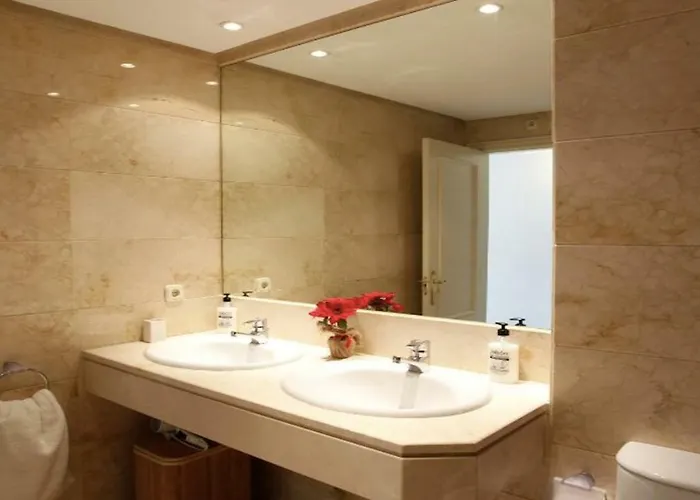 Lejlighed Center Puerto Banus -3 Bedrooms *